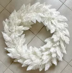 Венок новогодний рождественский Elegant из искусственной хвои d-60 см белый