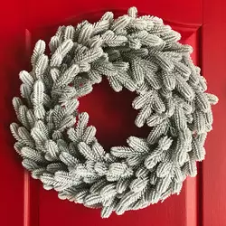 Венок хвойный рождественский Traditional литой d-50 см заснеженный Венок хвойный рождественский Traditional литой d-50 см заснеженный